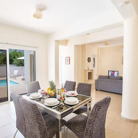 Villa Delfini Dv8 Protaras