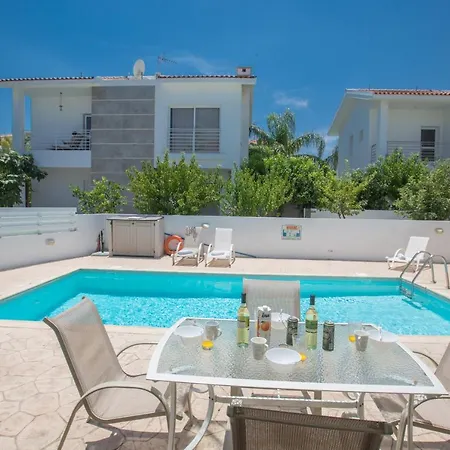 Delfini Dv8 Protaras