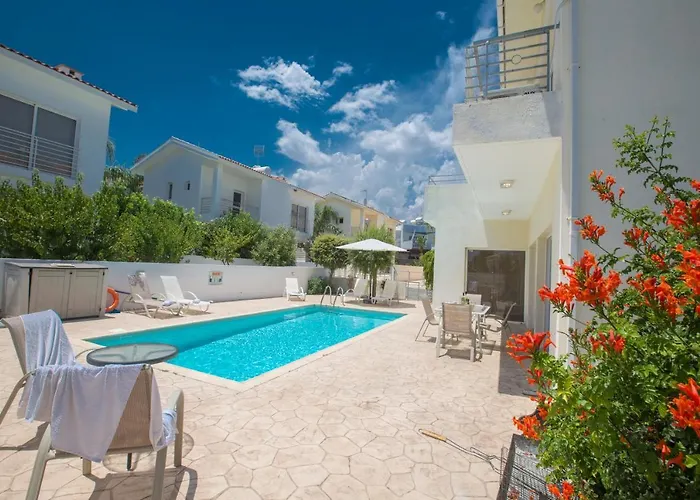 Delfini Dv8 * بروتاراس